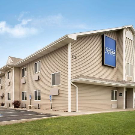 Travelodge By Wyndham Missouri Valley Esterno foto