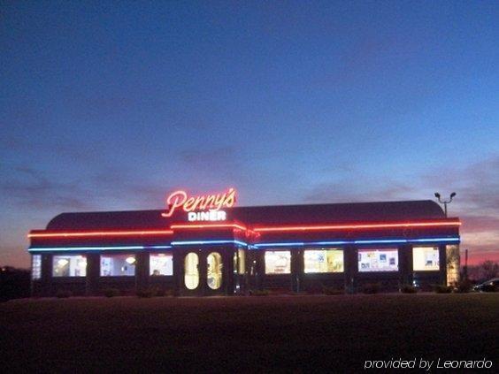 Travelodge By Wyndham Missouri Valley Esterno foto